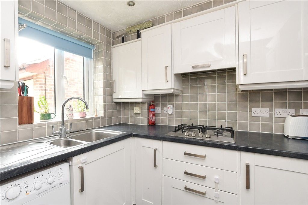 Property photo 2 of 18 Kitchen