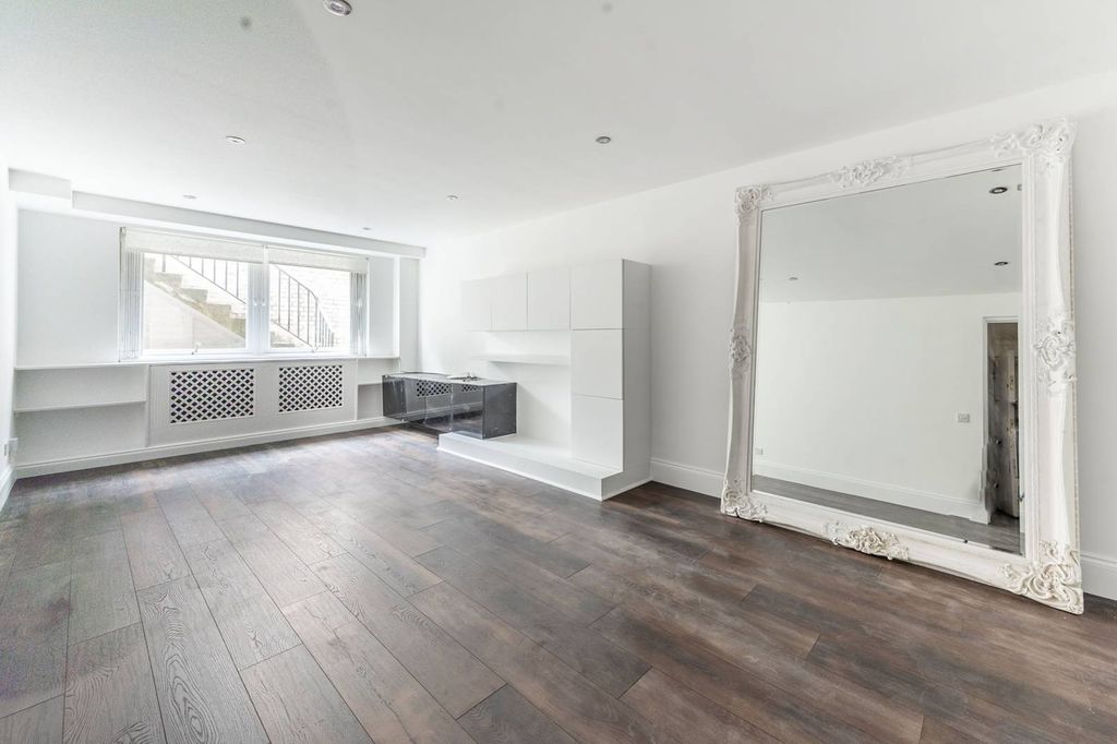 Property photo 2 of 4