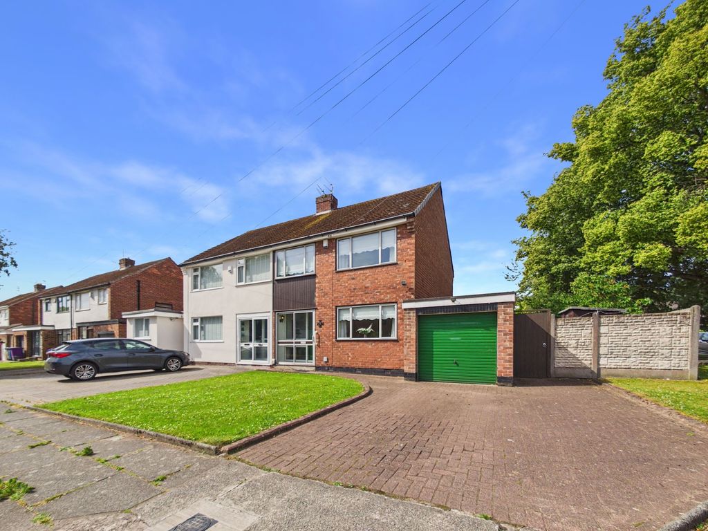 Property photo 1 of 12