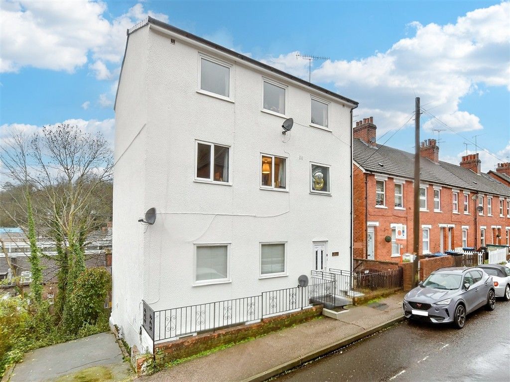 Property photo 1 of 9 External (Web)