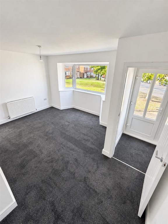 Property photo 3 of 23 B2Aa4B9A-F2E9-437E-A932-19C7De240Ff2.Png