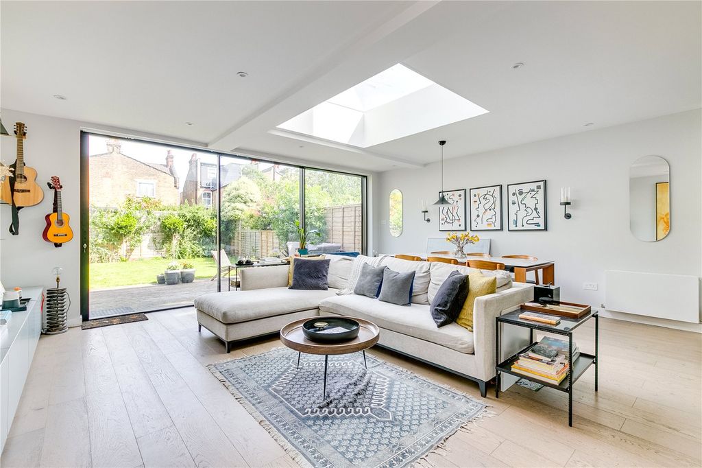Property photo 1 of 14 Reception Room