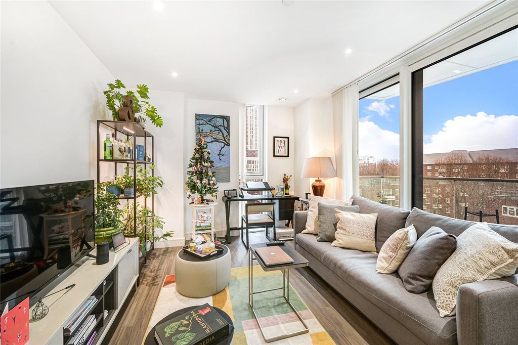 Property photo 1 of 12 Picture No. 14