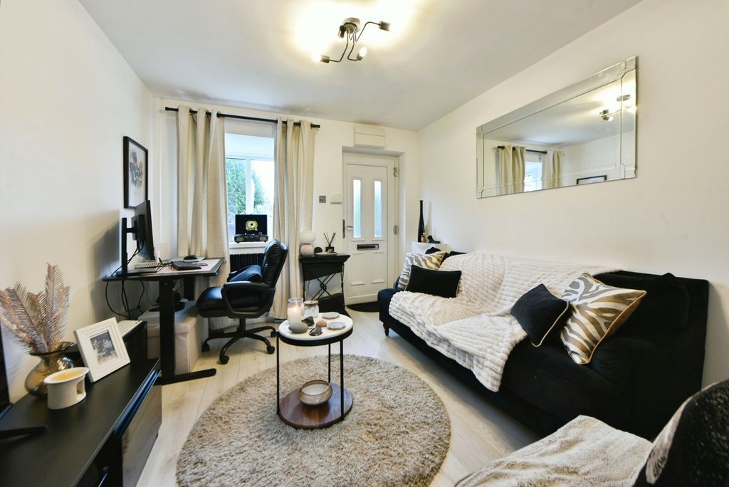 Property photo 1 of 13 Photo