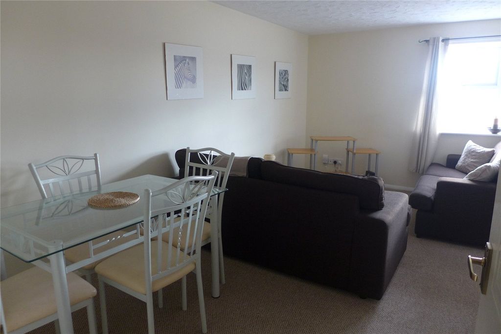 Property photo 2 of 8 Picture No. 01