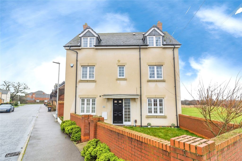 Property photo 2 of 24 Picture No. 13