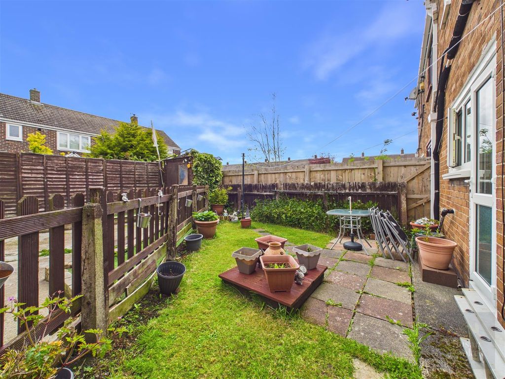 Property photo 2 of 17 Cam01858G0-Pr0269-Still024.Jpg