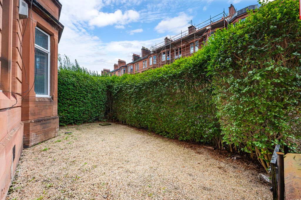 Property photo 2 of 30