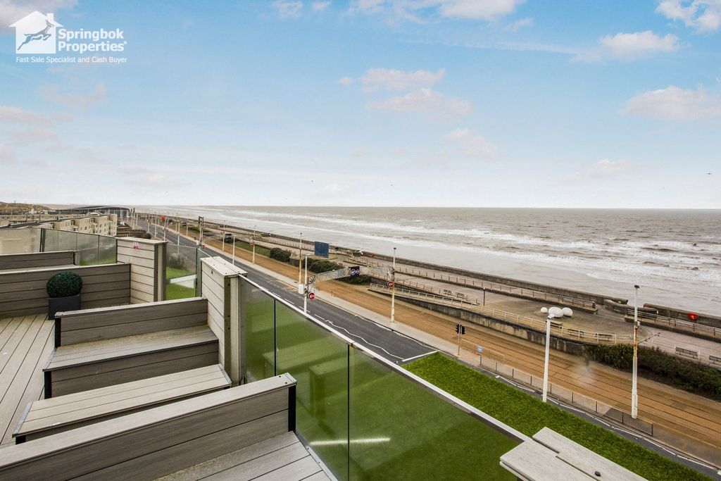 Property photo 1 of 18 Front View