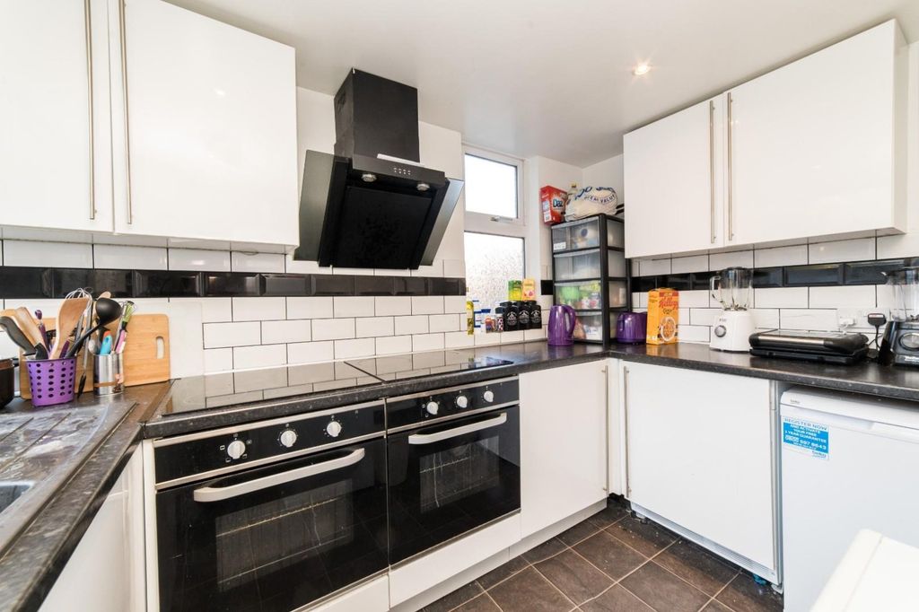 Property photo 2 of 10 Picture 2