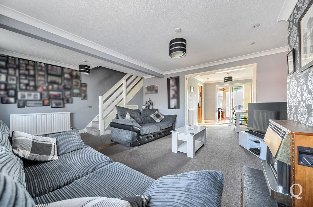 Property photo 2 of 23 F488c8A4-Bb4c-4F5...
