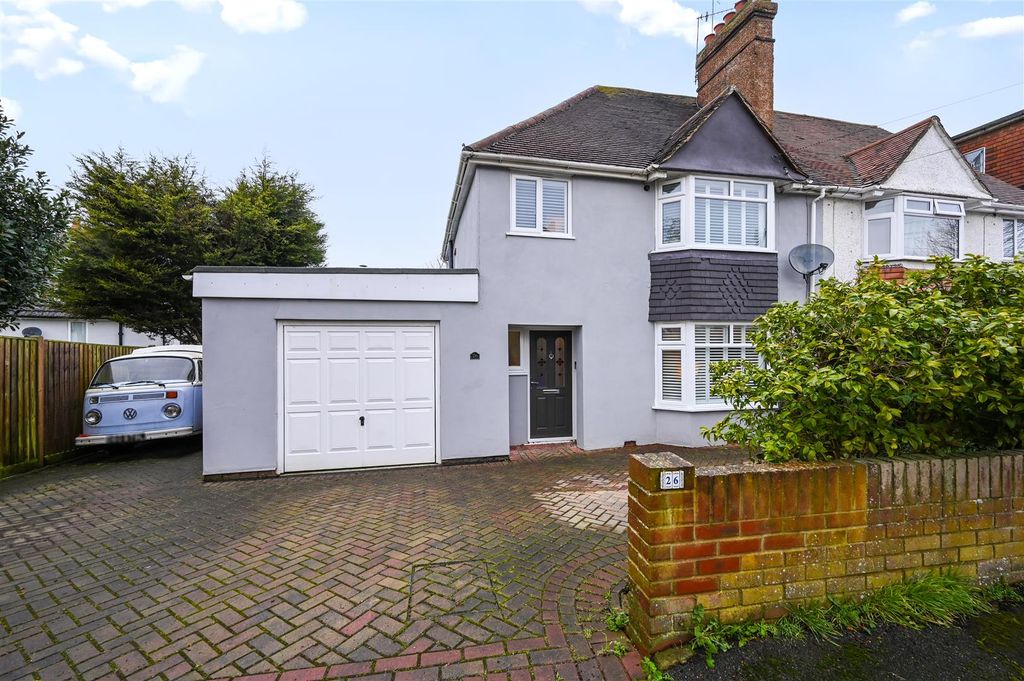 Property photo 2 of 21 26 St Andrew Road - Tn402Er - Photos (19).Jpg