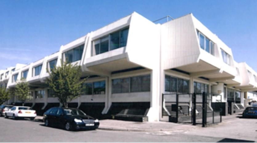 Property photo 1 of 8 Serviced Office To Rent In Kingston Road, New Mald