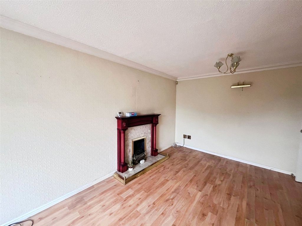 Property photo 2 of 12 Picture No. 02