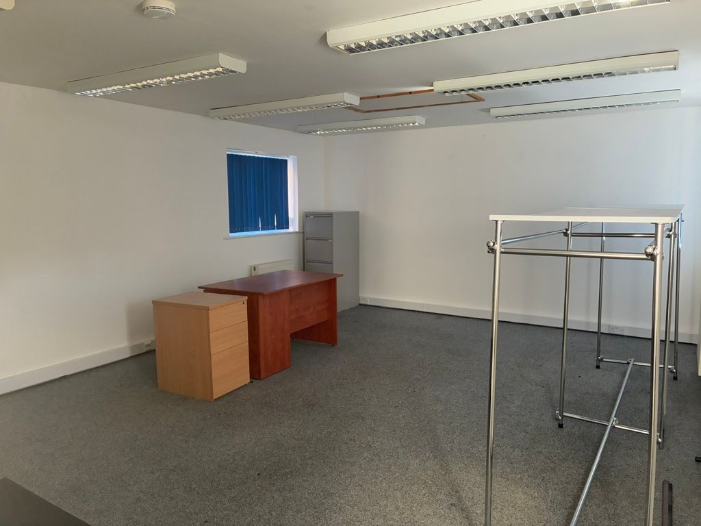 Property photo 3 of 3 Photo 4