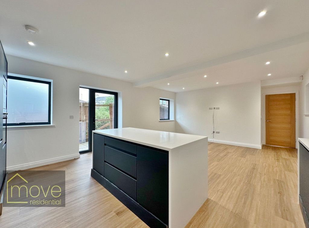 Additional image 8 of 2 bed flat for saleMount Avenue, Heswall CH60