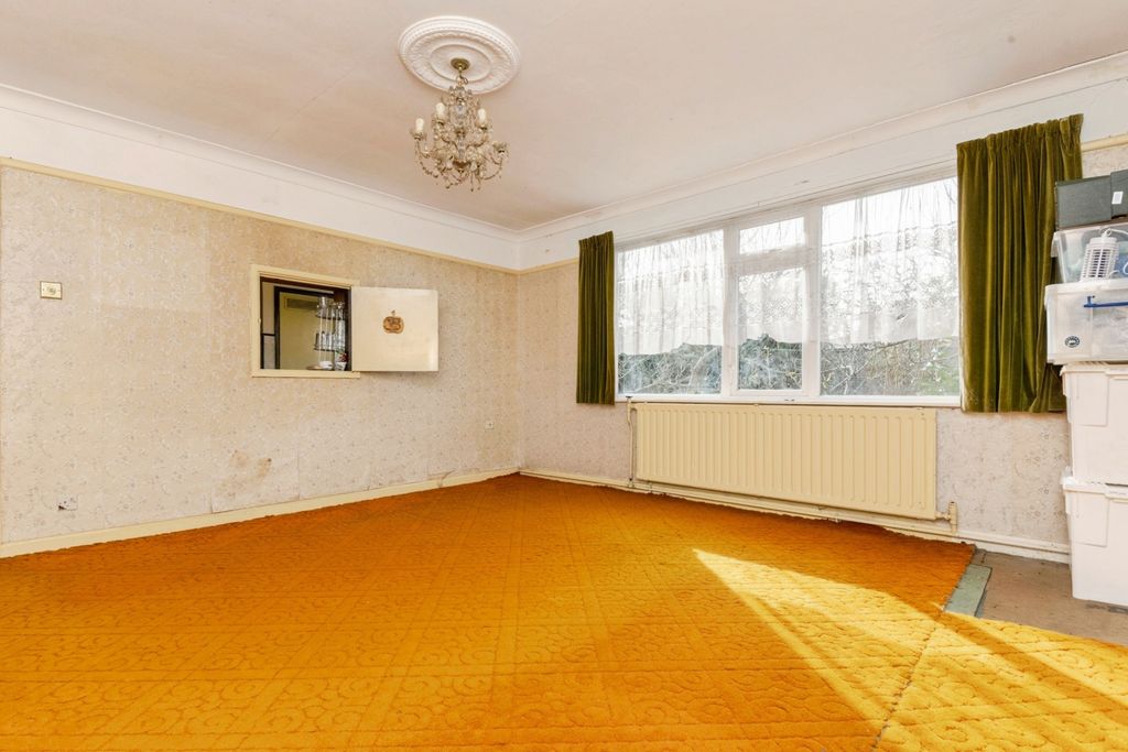 Property photo 3 of 15 Living Room