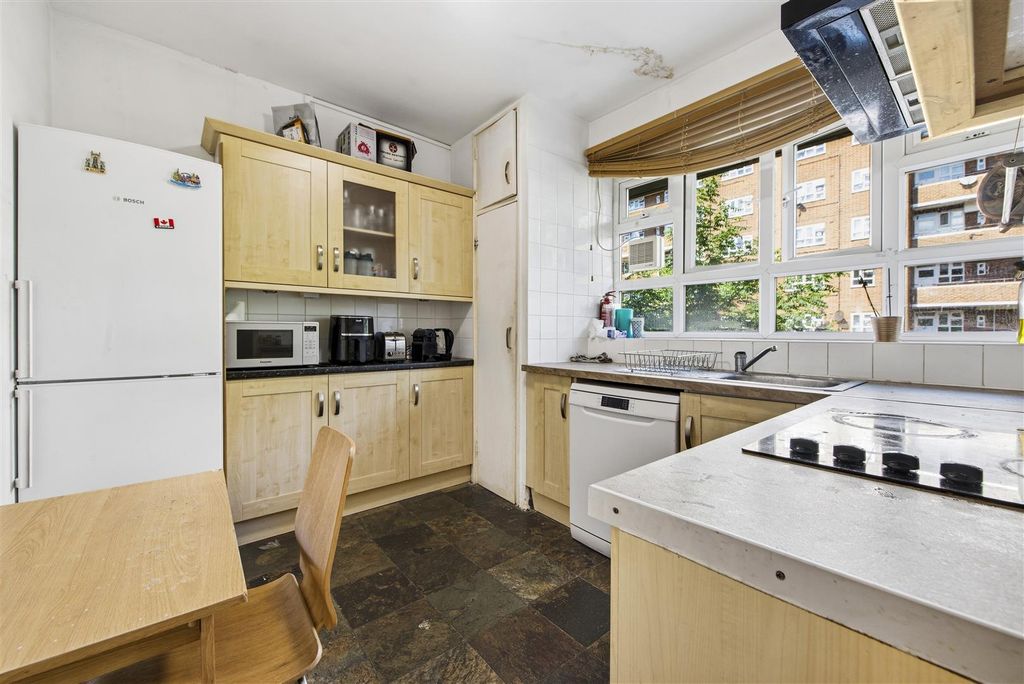Property photo 3 of 18 And_4789.Jpg