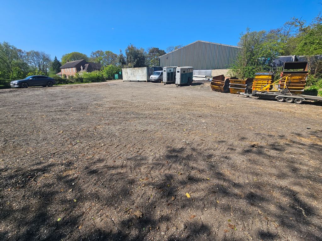 Property photo 1 of 4