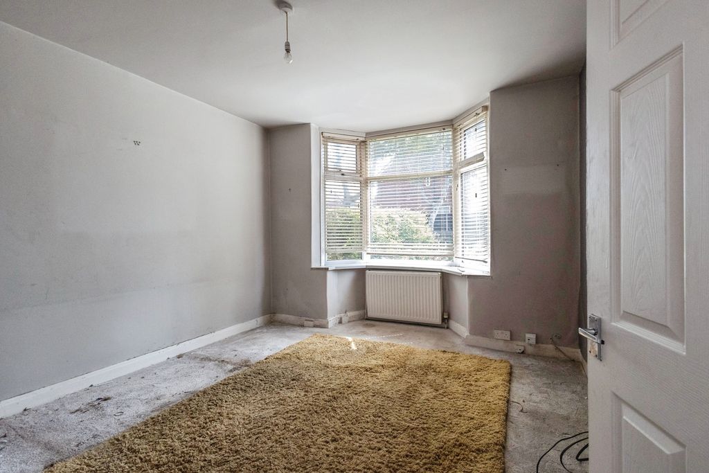 Property photo 3 of 18 Pbox-Img.Jpg