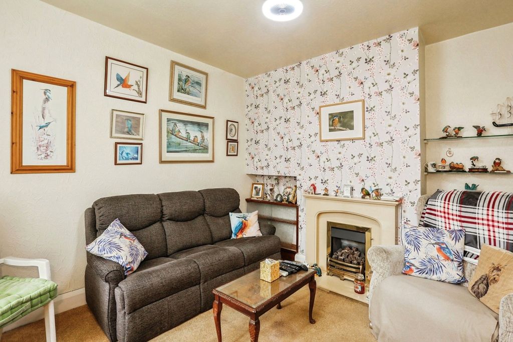 Property photo 2 of 18 Photo