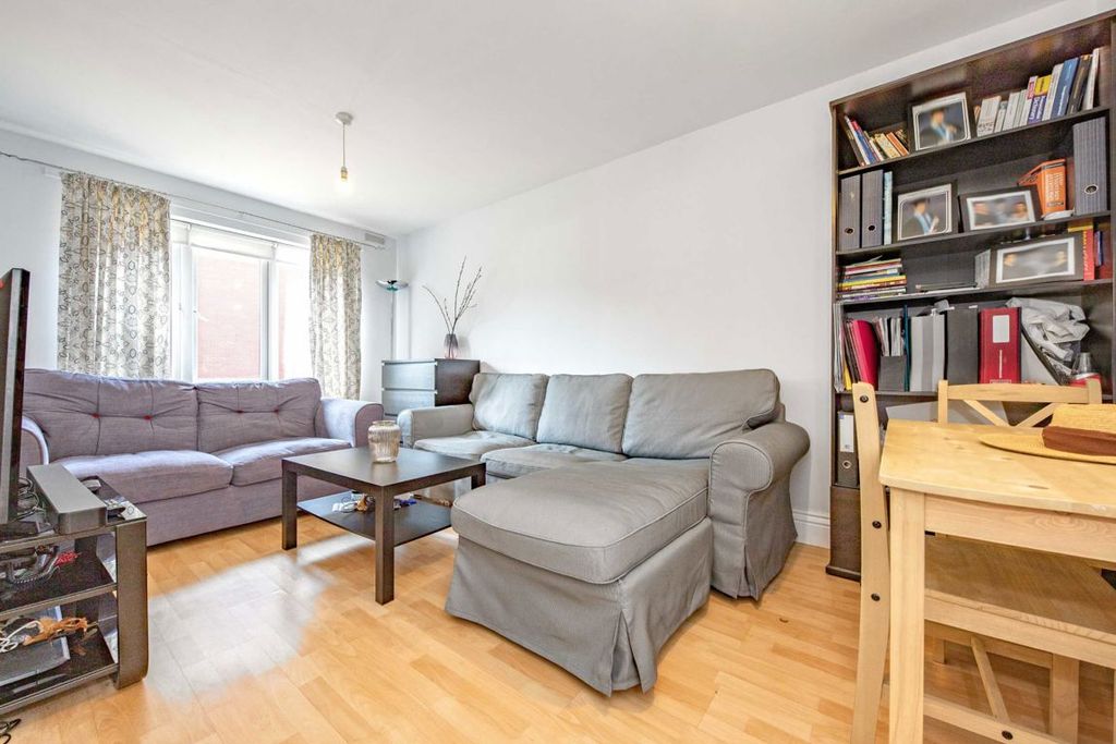 Property photo 2 of 5