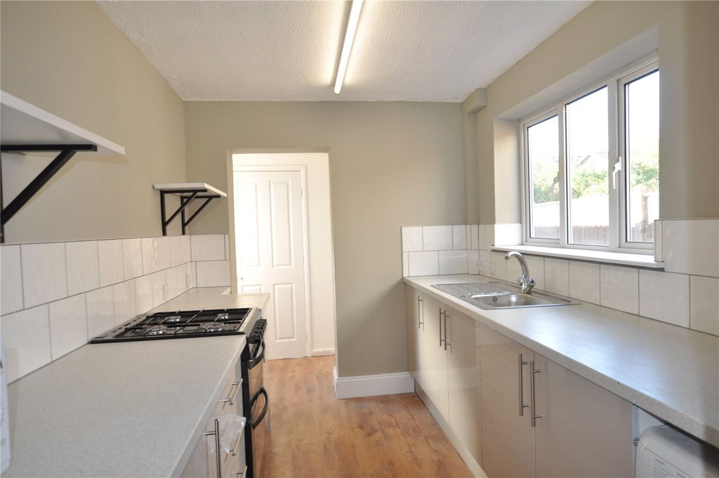 Property photo 2 of 9 Picture No. 13