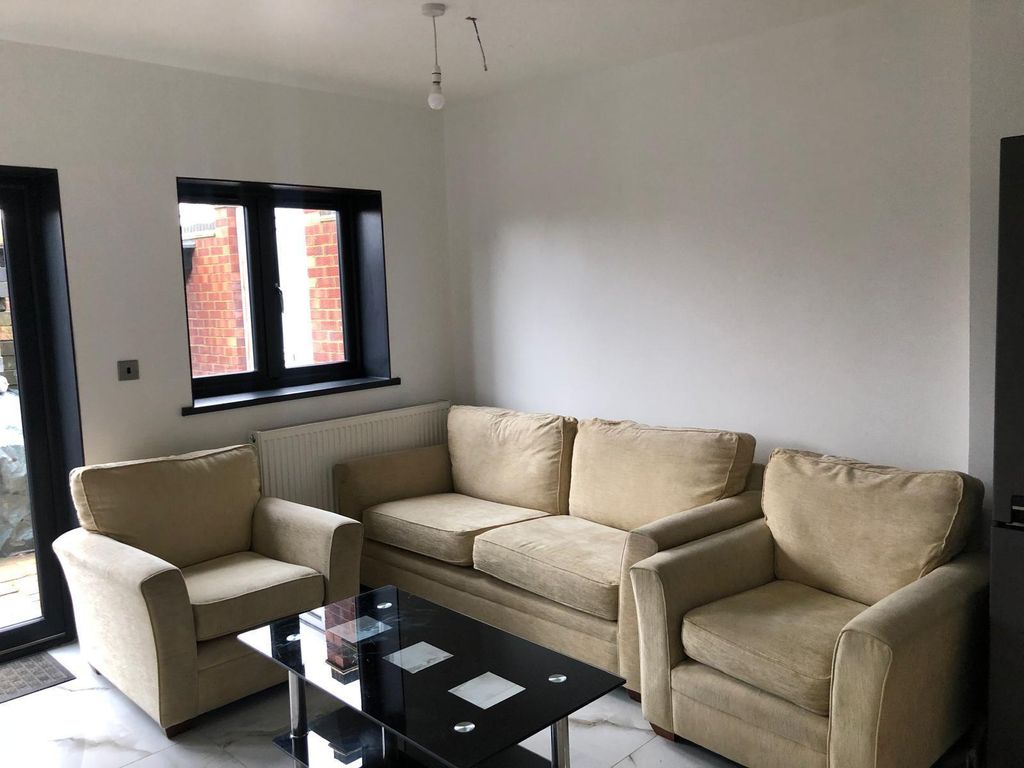 Property photo 3 of 36