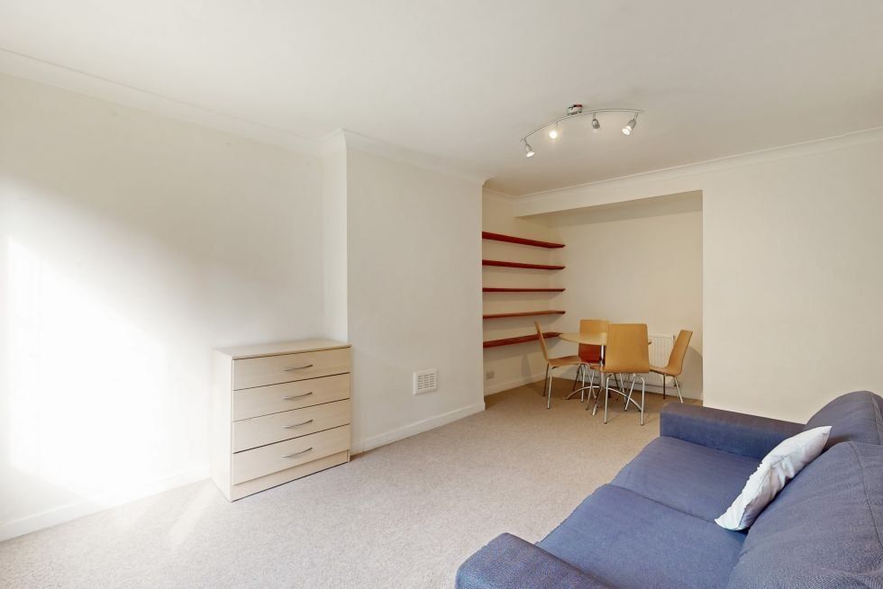 Property photo 1 of 4