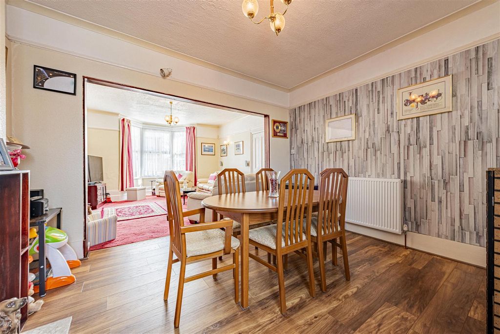 Property photo 3 of 37 L J Imaging-29.Jpg