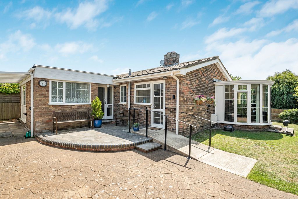 Property photo 1 of 13