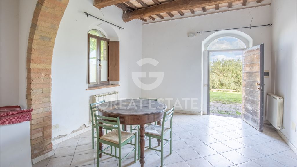 Property photo 2 of 26 Interiors