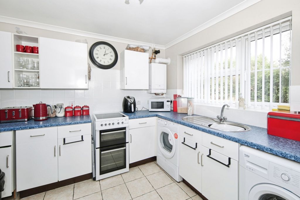 Property photo 3 of 20 Pbox-Img.Jpg