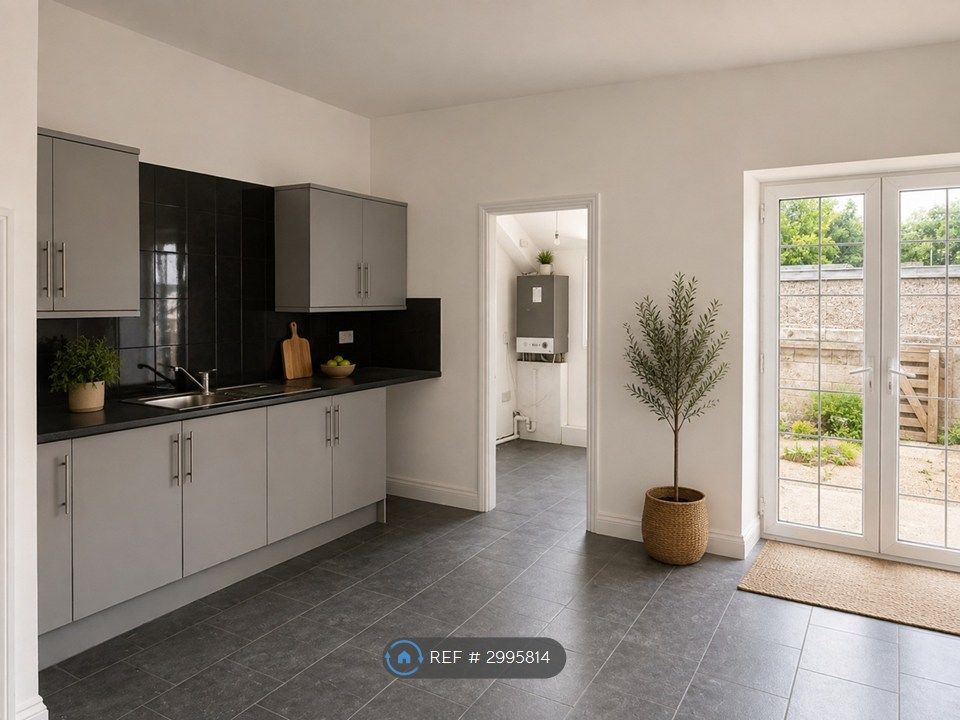 Property photo 2 of 8 Fitted Kitchen-Dining