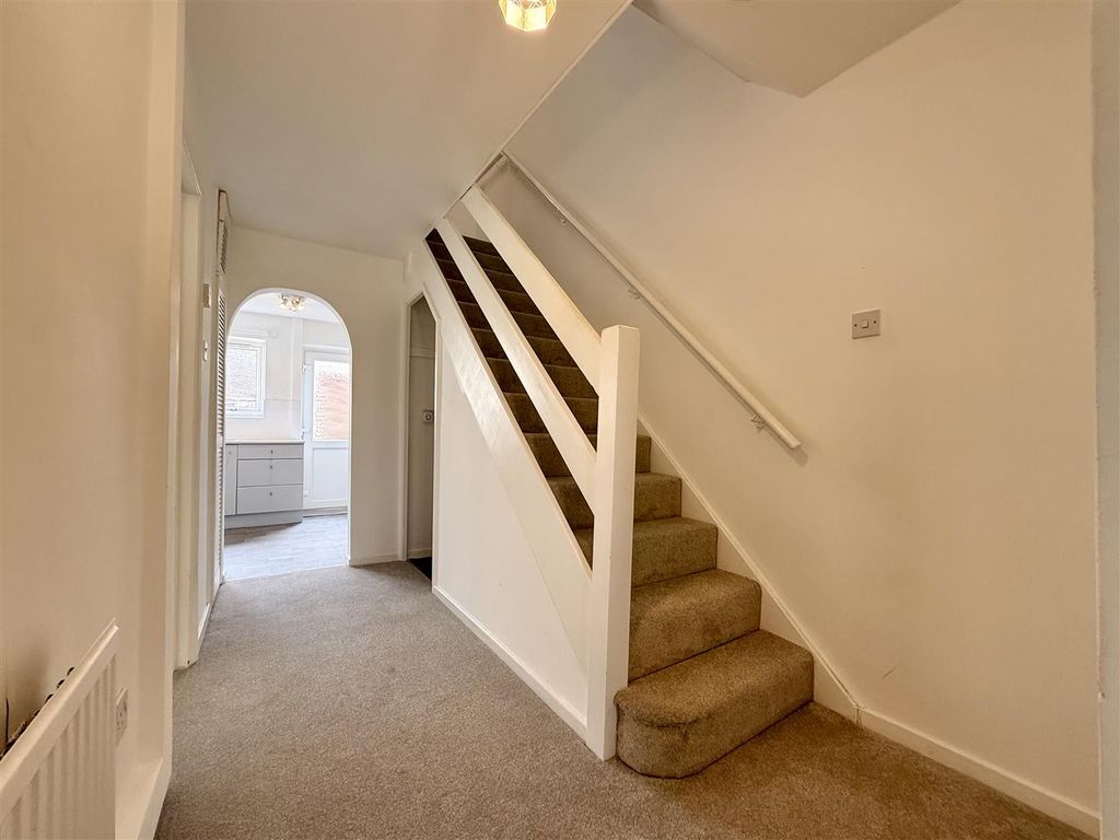 Property photo 2 of 21 2
