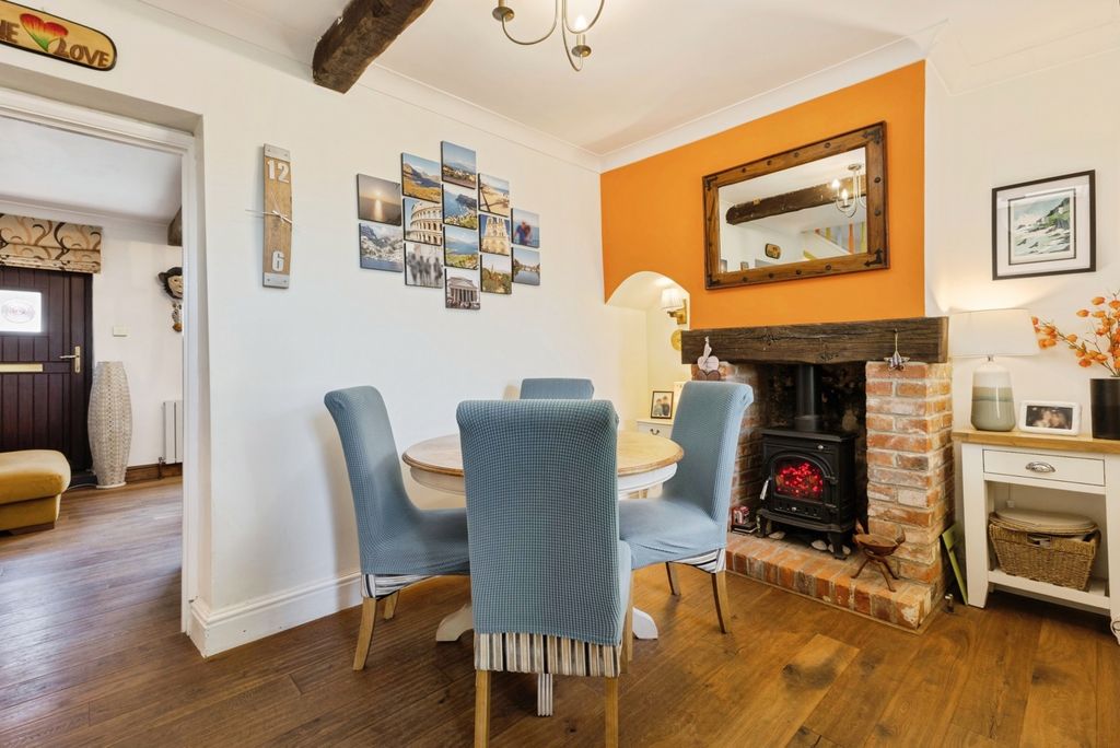 Property photo 3 of 23 Pbox-Img.Jpg