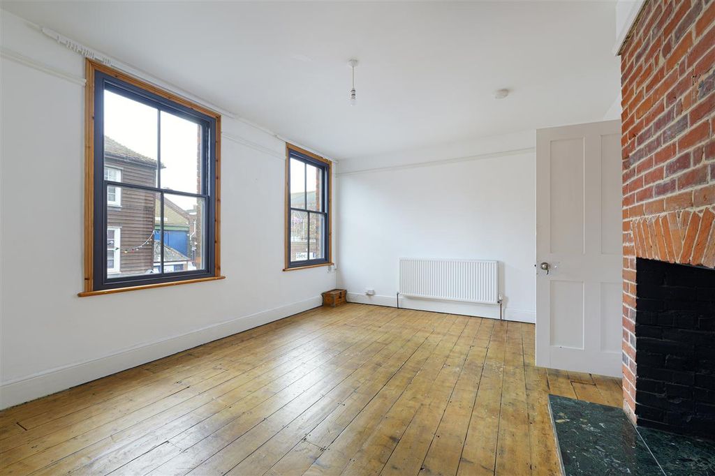 Property photo 1 of 18 Main Picture