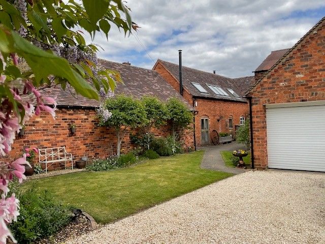 Property photo 1 of 17 1234