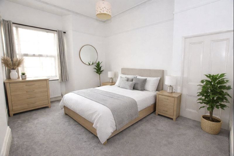 Property photo 2 of 19 Picture No. 82