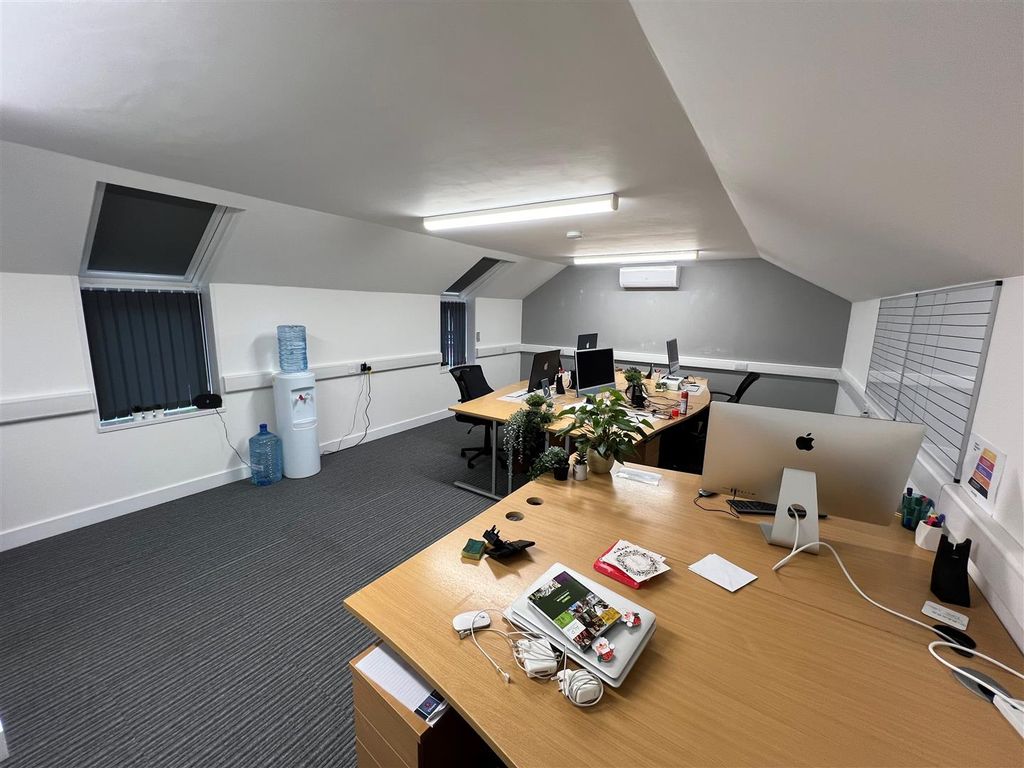 Property photo 2 of 8 1st Flr Office.Jpg