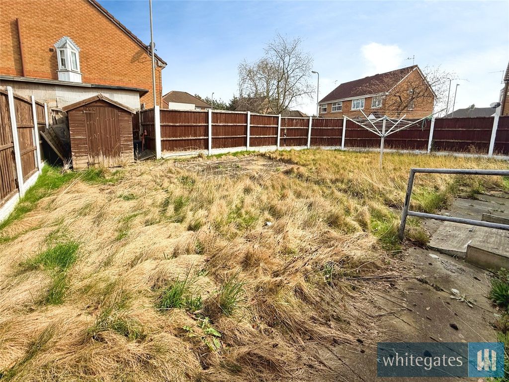 Property photo 2 of 17 Picture No. 15