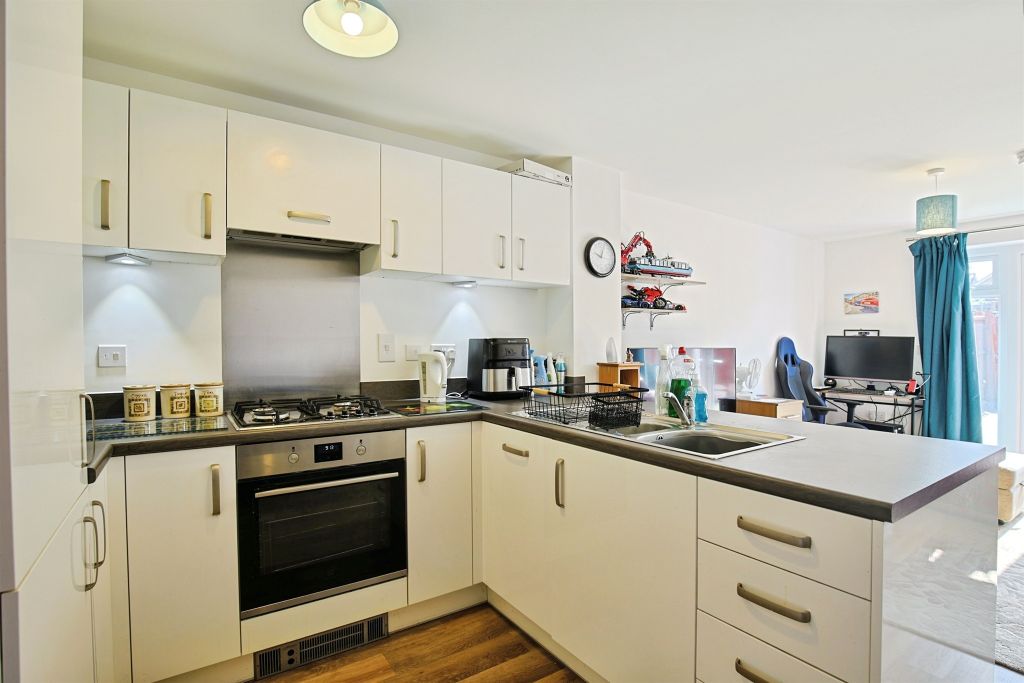 Property photo 3 of 15