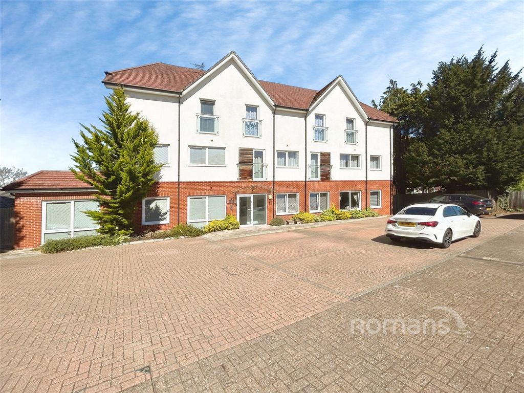 Property photo 2 of 14 Picture No. 17