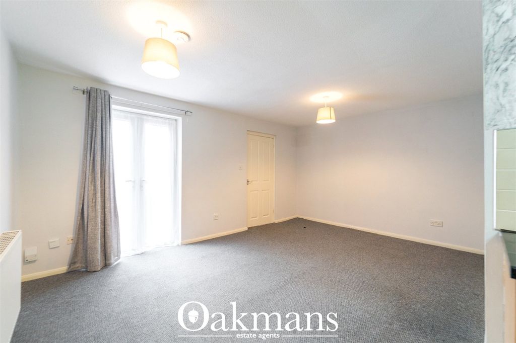 Property photo 3 of 13 Picture No. 02