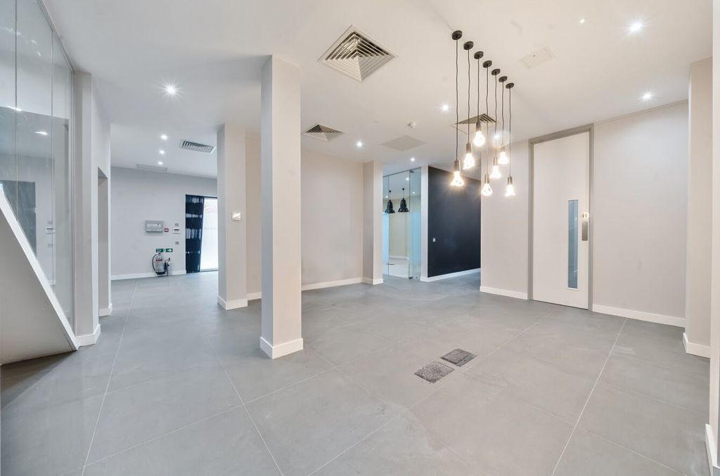 Property photo 3 of 12 12983497683093879Bbddarw1.Jpg