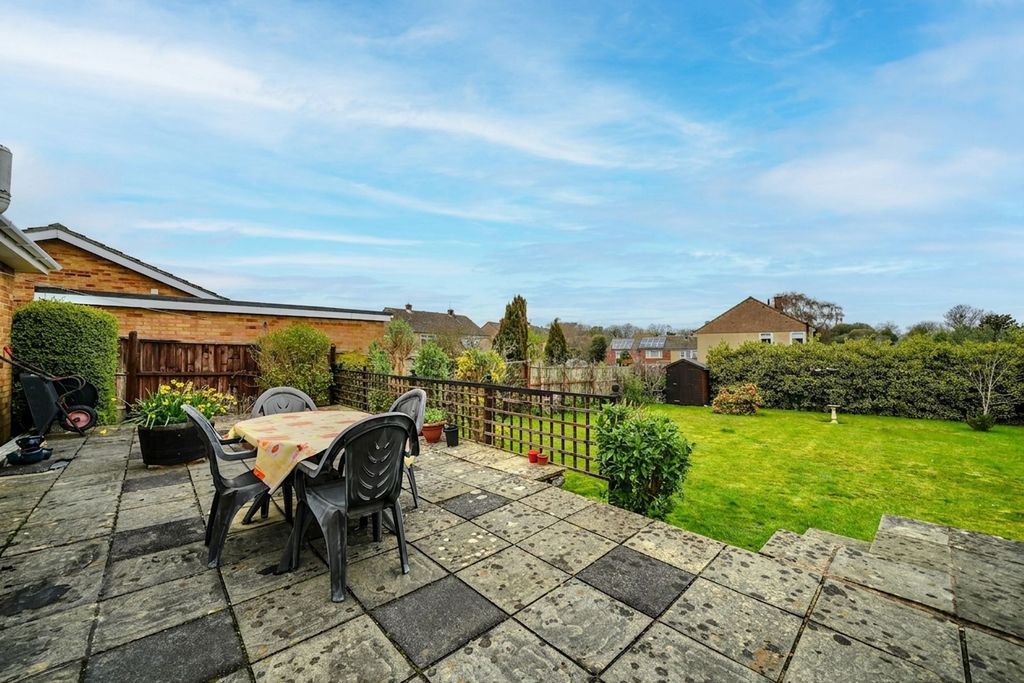 Property photo 2 of 26