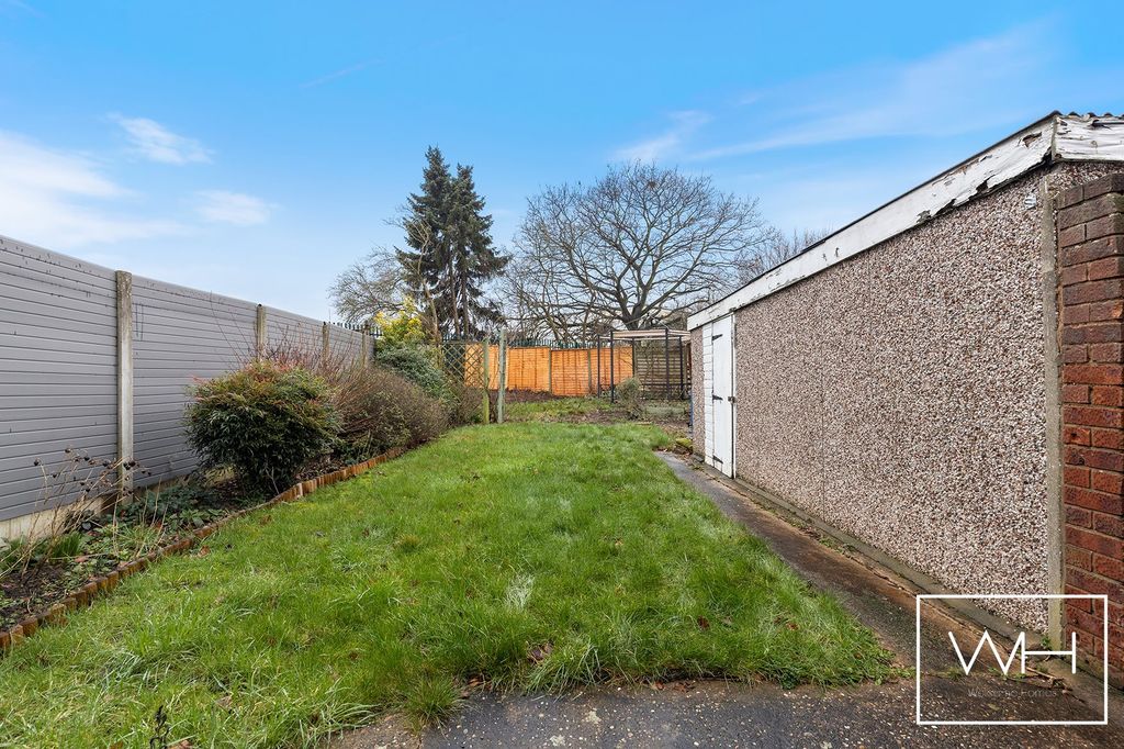 Property photo 2 of 20 12 Thornham Close, Armthorpe, Doncaster 20_297