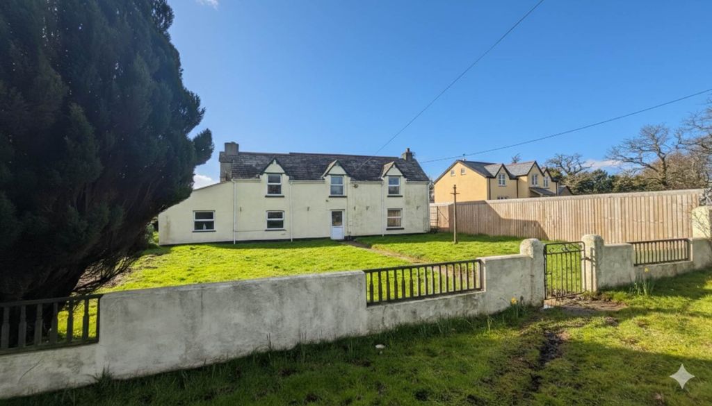 Property photo 3 of 23