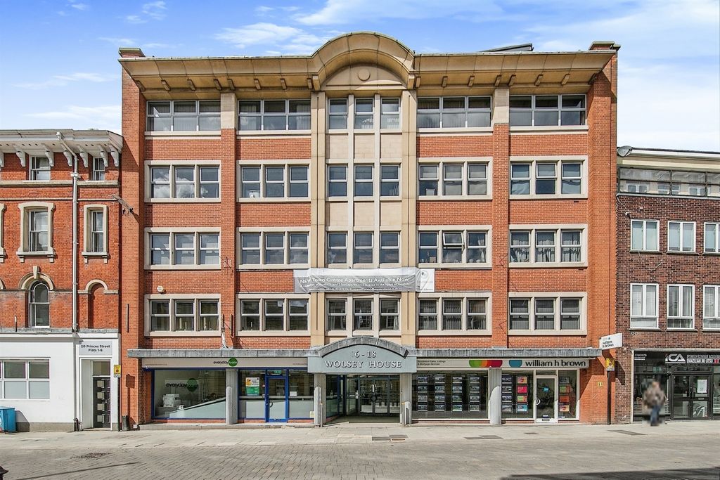 Property photo 1 of 13