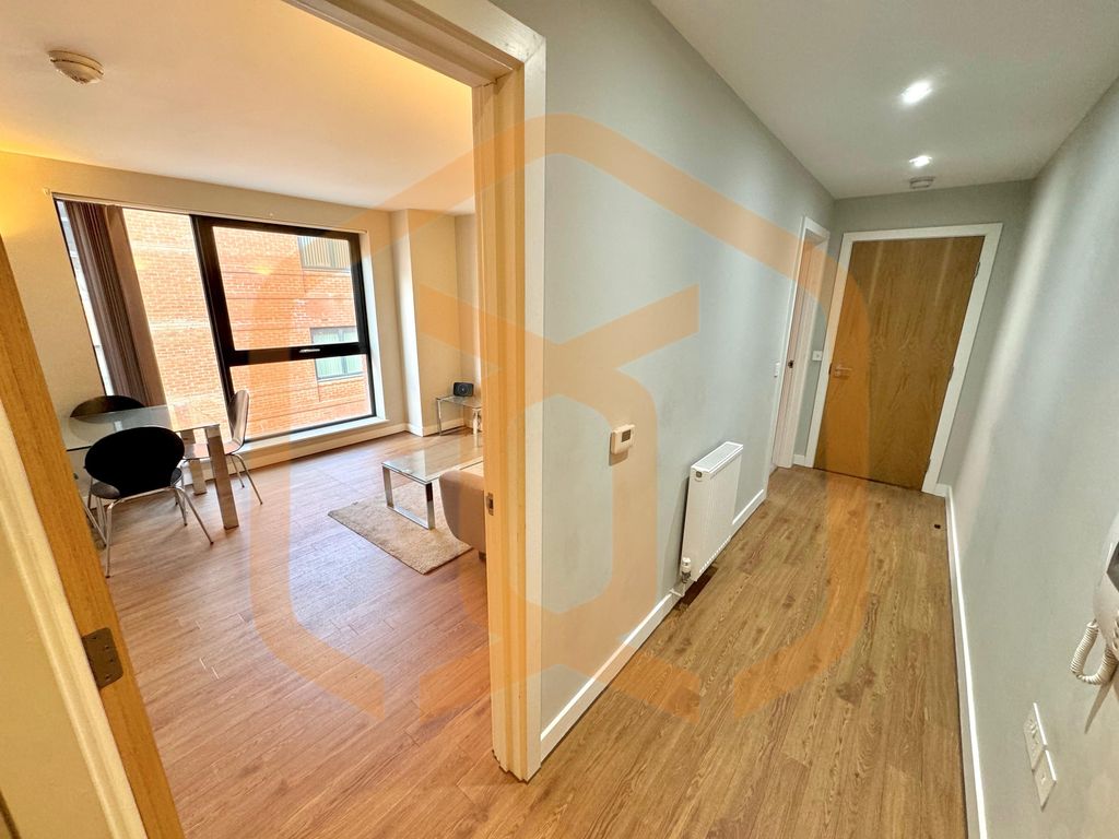 Property photo 2 of 10 Hallway-Entrance